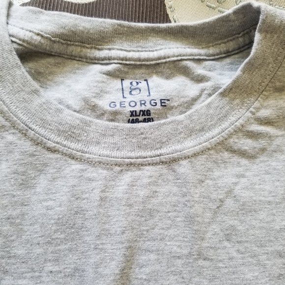 XL Frozen top - Picture 2 of 2